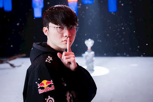 Faker:英雄联盟传奇中单选手