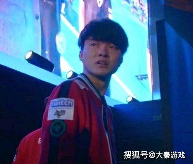 Faker的经典笑容:电竞圈最治愈的表情包