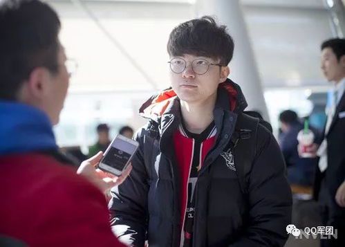 虚伪的微笑:面具背后的真相