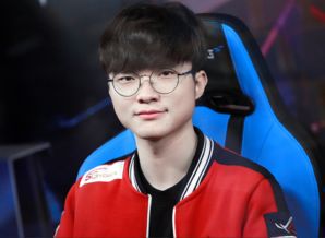 Faker与UZI走位技术深度对比:谁才是真正的走位大师?