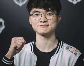 Faker的传奇之路:他究竟拿了几连冠?