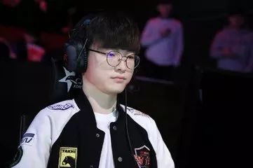 Faker在韩国:电竞之神的全民影响力