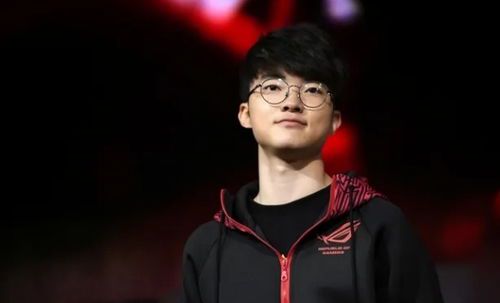 《Faker的商业价值与电竞传奇地位解析》