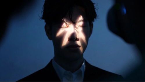 《Faker吧登神杯:传奇中单的荣耀之路》