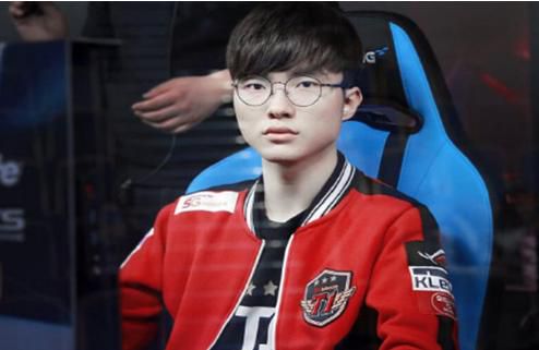 Faker职业选手高清图片合集
